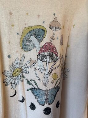 Full Tilt Cream Graphic Mushroom & Butterfly Tee